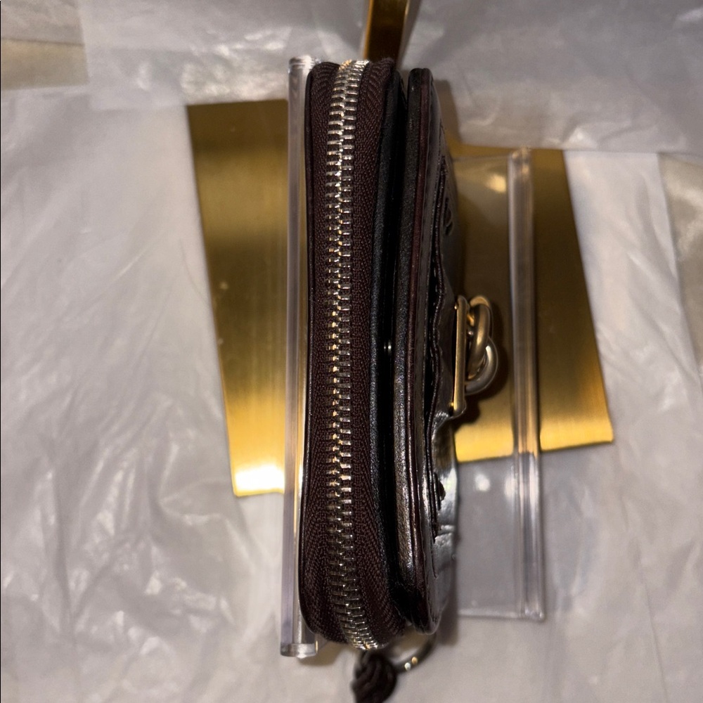 Chloe Dark Paddington Brown Leather Wallet with Gold Lock - Picture 6 of 12